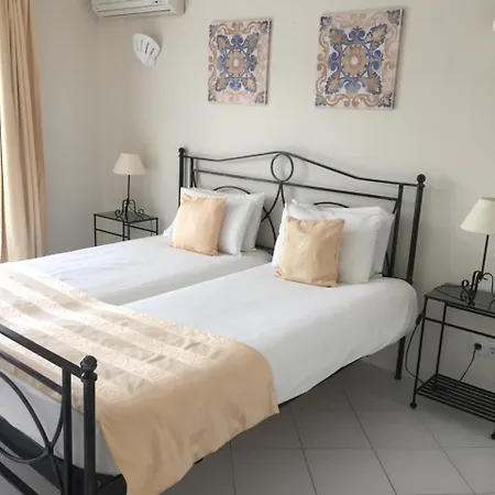 Frühstückspension Casa Oleandro By Flo 4*